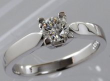 他の写真1: お母様のダイヤをPt900ダイヤエンゲージリング（婚約指輪）にリフォーム制作例
