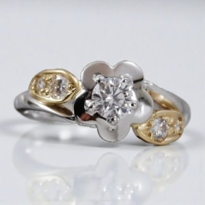 画像1: 【オーダー制作例】Pt900/K18コンビ フラワーモチーフのエンゲージリング