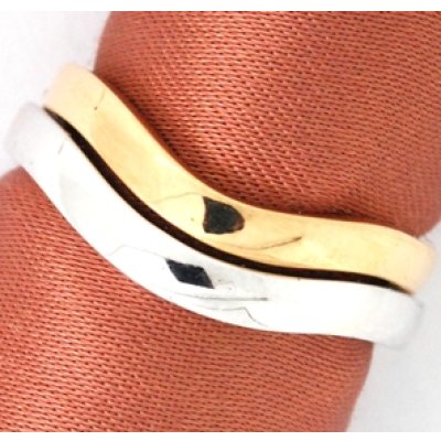 画像2: 【オーダー制作例】Pt900とK18YGのV字マリッジリング