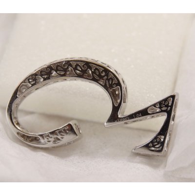 画像10: K18WGダイヤ入りペンダントのバチカン加工