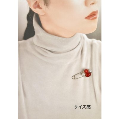 画像11: 【オーダー制作例】思い出の品をまとめてK18安全ピン型ブローチへ