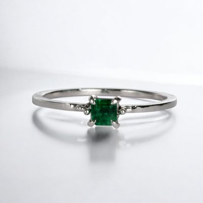 画像1: Pt900エメラルドリング(0.20ct)