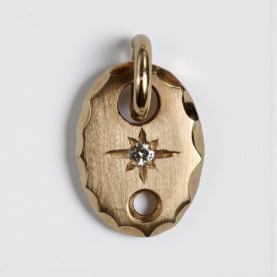 画像1: K18ダイヤモンド（0.047ct）入りプレートペンダント