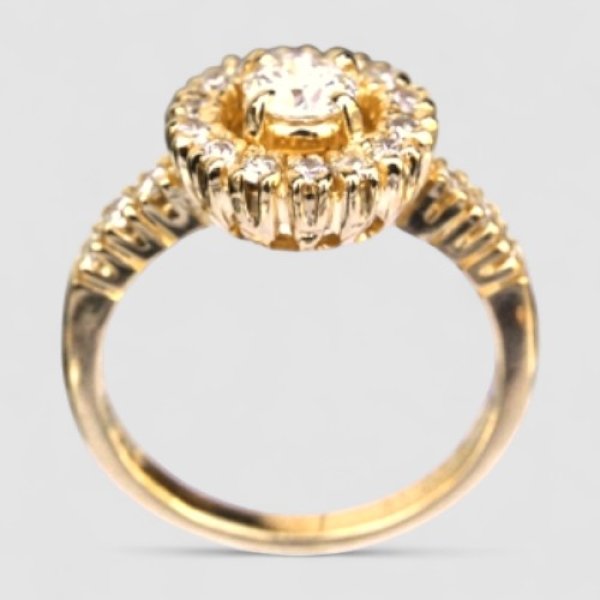 画像4: 【オーダー制作例】K18YG 最高品質ダイヤの豪華な婚約指輪 (4)