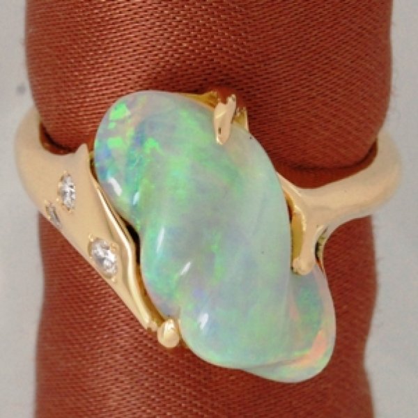 画像3: お客様ご持参のナチュラルシェイプオパールで指輪をオーダー制作 (3)