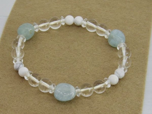 画像9: アクアマリン・ハウライト&水晶 ブレスレット (9)