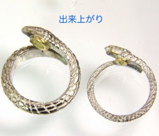 ストップライト　リング ストップライト|サイドスカルシルバーリング|ガーネット入りサイズ直し