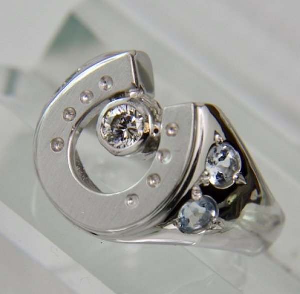 画像3: プラチナ馬蹄形リング制作 (3)