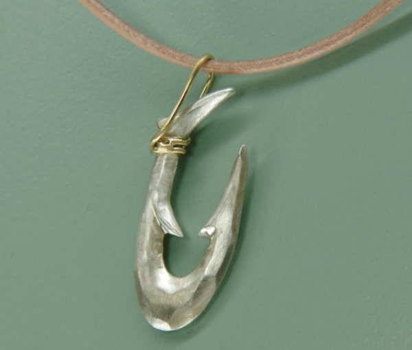 画像11: シルバー/K18 縄文釣り針 大 (11)