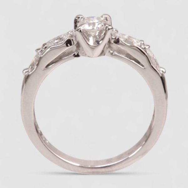 画像5: 【オーダー制作例】お母様のダイヤリング2本をリフォームした婚約指輪 (5)