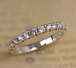 Pt900ハーフエタニティリング - ベル宝飾オンラインショップ