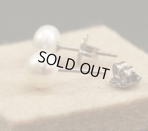 画像4: チタン淡水パールピアス (4)