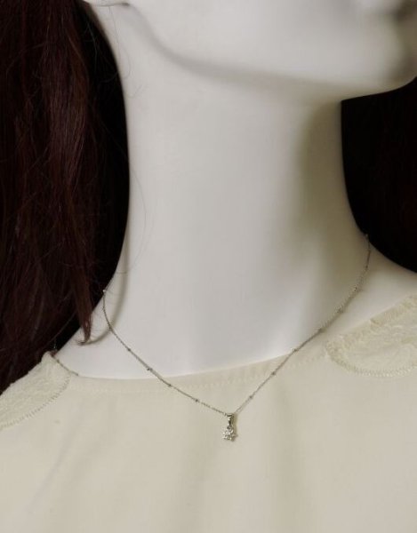 画像6: K18WG フラワーダイヤモンドペンダントネックレス01 (6)