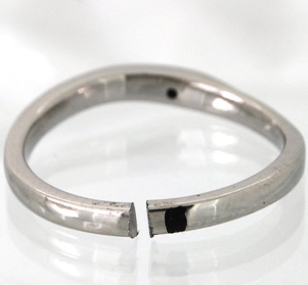 画像5: 【修理】ステンレス・ダイヤ入りリングのサイズ直し (5)