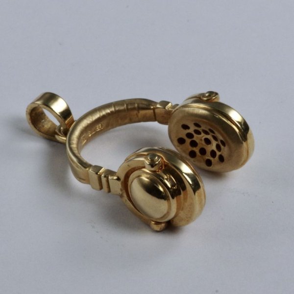 画像2: ★再入荷★SV925ヘッドホンペンダントトップ ゴールドメッキ (2)