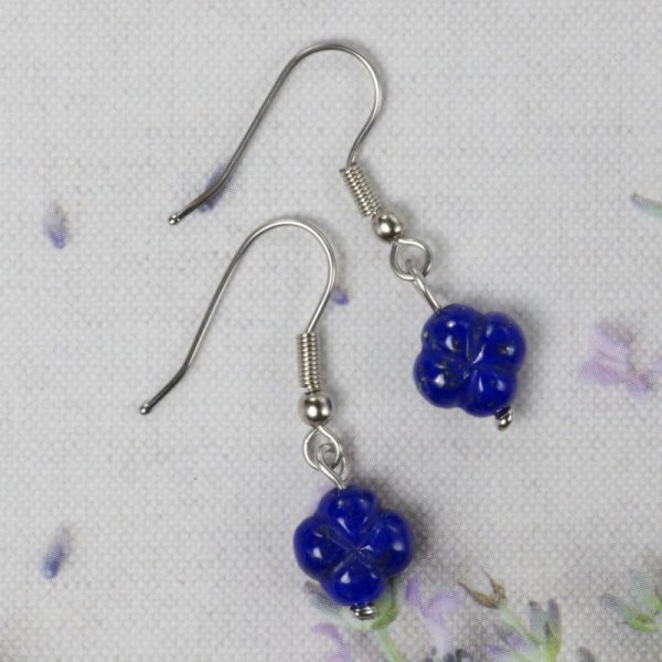 画像4: フラワーラピスラズリ ステンレスピアス (4)