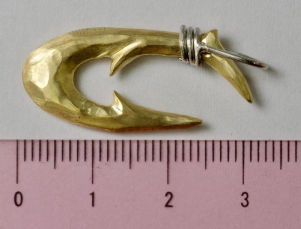 画像2: Pt900/K18 縄文釣り針 大 ペンダント (2)