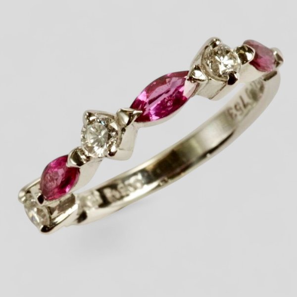 画像2: Pt900 マーキスルビー&ダイヤ リング (2)