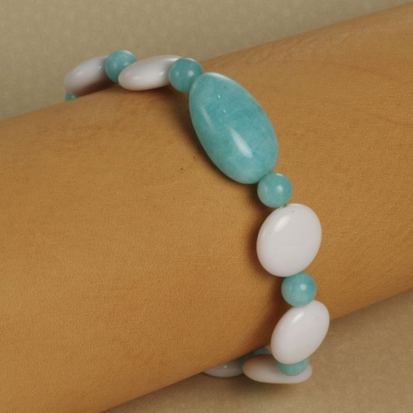 画像3: アマゾナイト×ホワイトアゲートブレスレット (3)