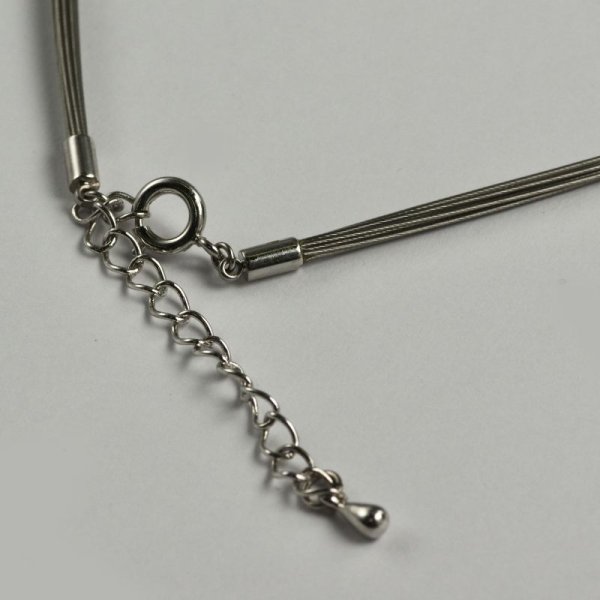 画像3: 【取り寄せ商品】12連ワイヤーネックレス（グレー） (3)