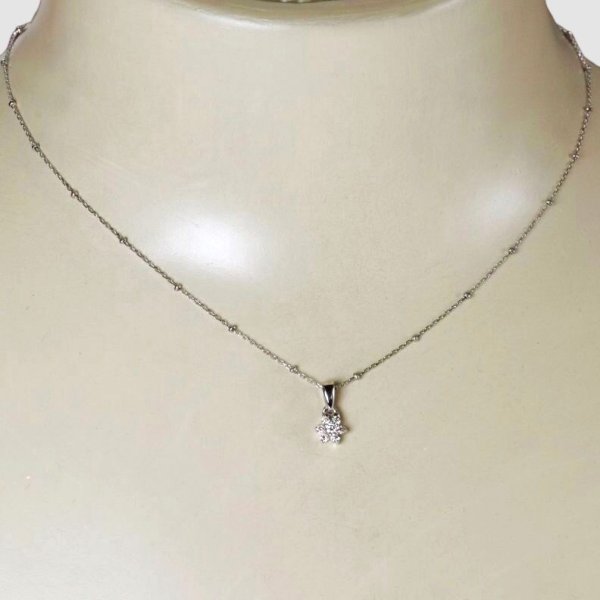 画像3: K18WG フラワーダイヤモンドペンダントネックレス01 (3)