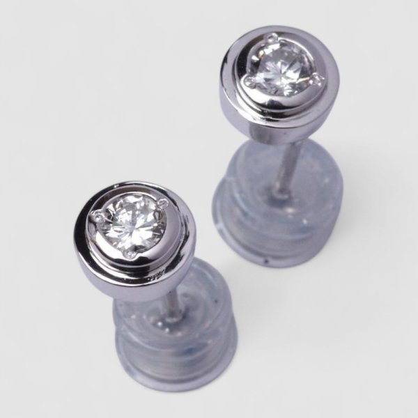 画像2: 【リフォーム例】Pt900イヤリングをプラチナ・ダイヤモンドピアスへ (2)