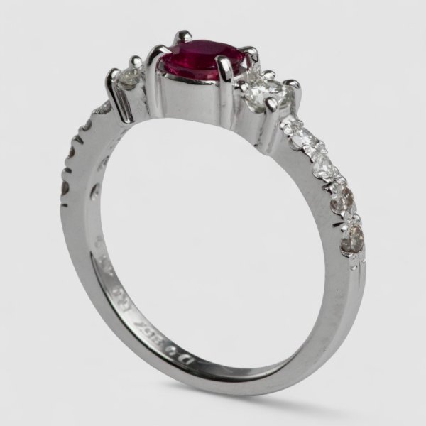 画像3: 【オーダー例】【リフォーム例】お持ちのルビーで主役リングへ（両脇ダイヤ＋メレ） (3)