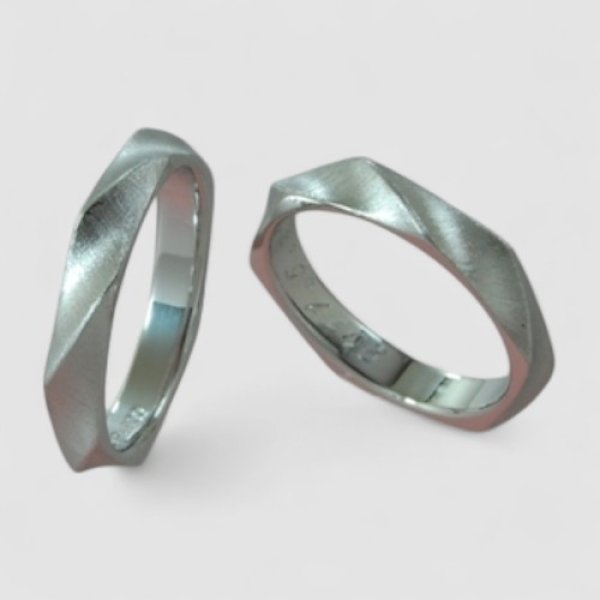 画像2: 【オーダー制作例】ツイストデザインのオリジナルマリッジリング (2)