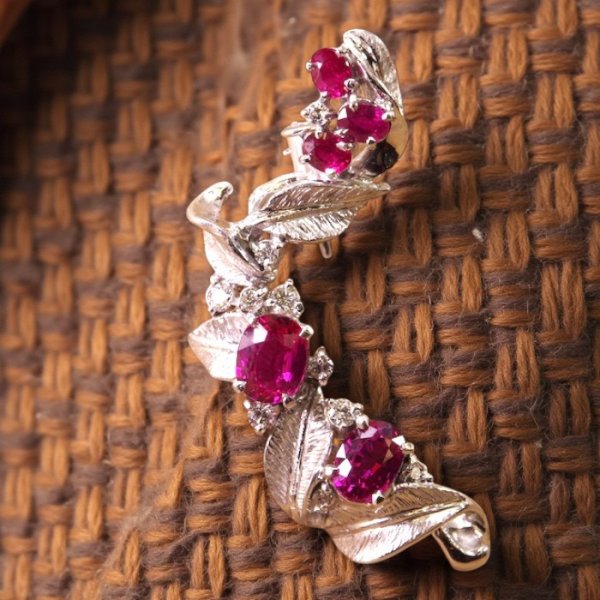画像5: 【オーダー例】ルビーのリング3本をエレガントなブローチへ (5)