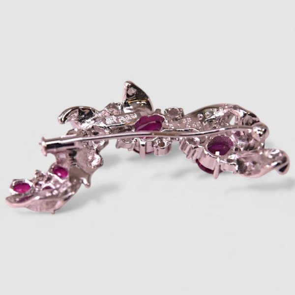 画像4: 【オーダー例】ルビーのリング3本をエレガントなブローチへ (4)