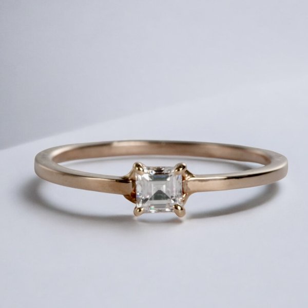 画像1: K18PGダイヤモンドリング(0.21ct) (1)