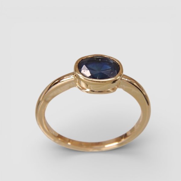 画像5: 【リフォーム例】祖母のサファイアをお孫さんへ｜地金下取りで安くK18リングに (5)