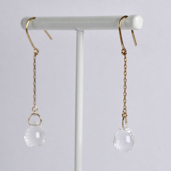 画像2: K18ブリオレットカット水晶ピアス (2)