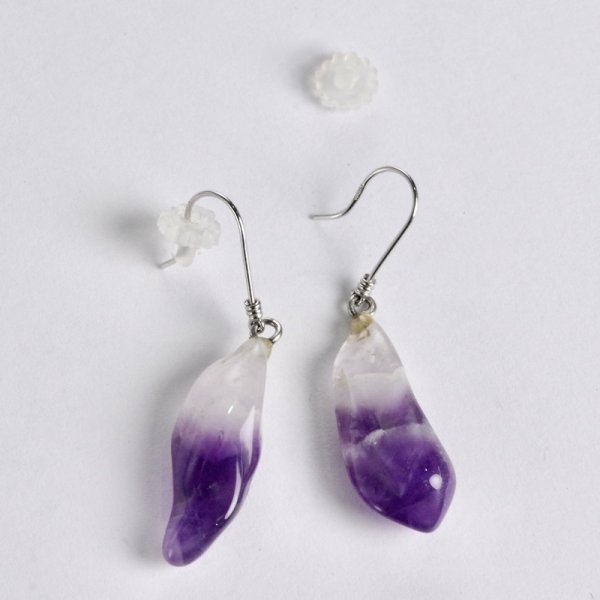 画像6: K14WGナチュラルシェープアメシストピアス (6)