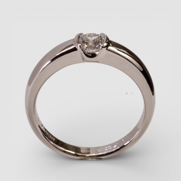 画像3: プラチナ6本爪ダイアモンドリングを日常使いのシンプルな指輪にリフォーム (3)