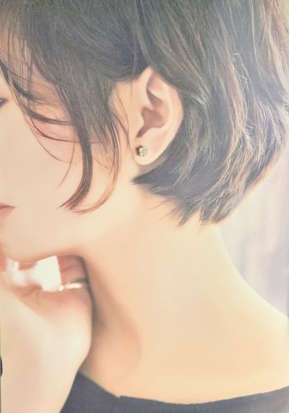 画像7: 白サンゴ 桜フラワー チタンピアス (7)