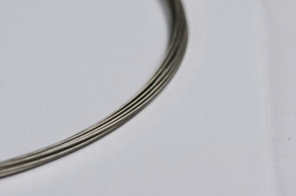画像2: 【取り寄せ商品】12連ワイヤーネックレス（グレー） (2)