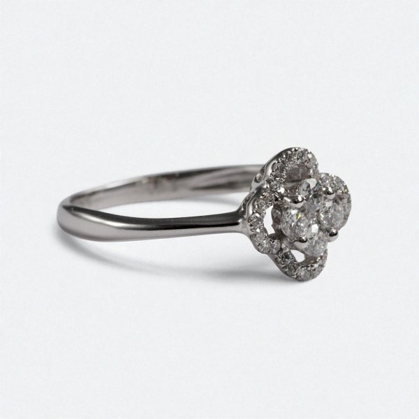 画像2: K18WGダイヤモンドフラワーリング (2)